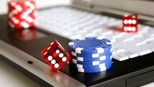 Pengalaman taruhan slot online, sportsbook dan live casino di petir123 dengan akses mudah dan aman